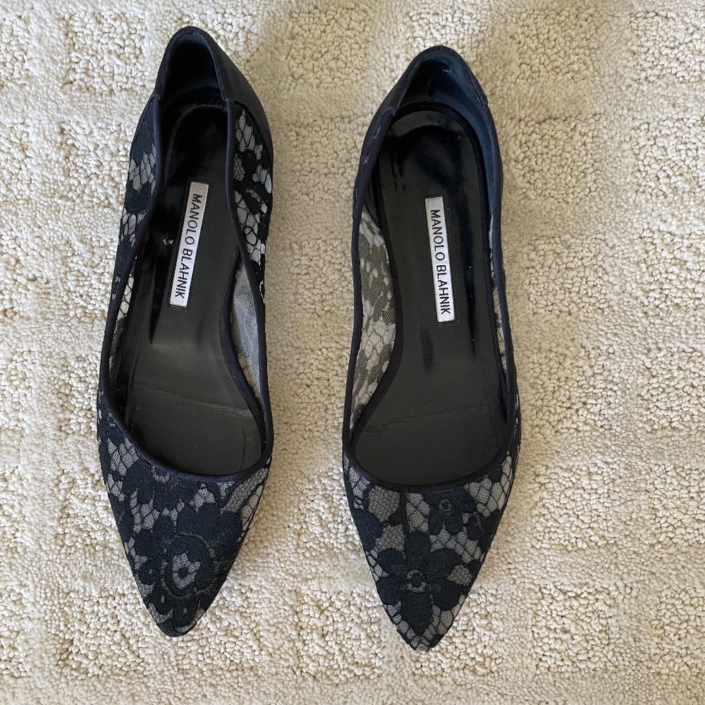 Black Lace Manolo Blahnik Flats sz 37.5